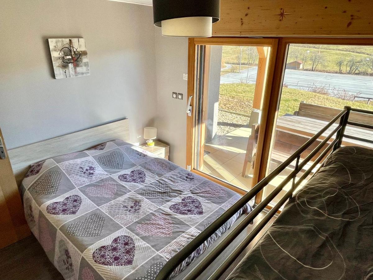 Gite Avec Terrasse Et Belle Vue - Chaletnelda Com Lamoura Kültér fotó